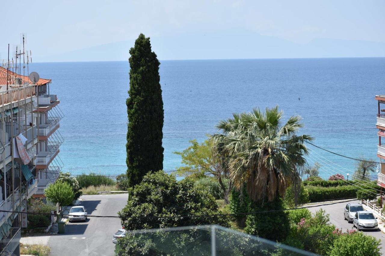 Sea View Luxury Apartment In Nea Kallikratia. Nea Kallikrateia Esterno foto