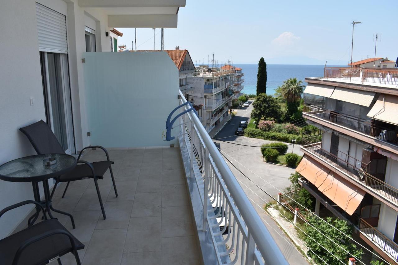 Sea View Luxury Apartment In Nea Kallikratia. Nea Kallikrateia Esterno foto